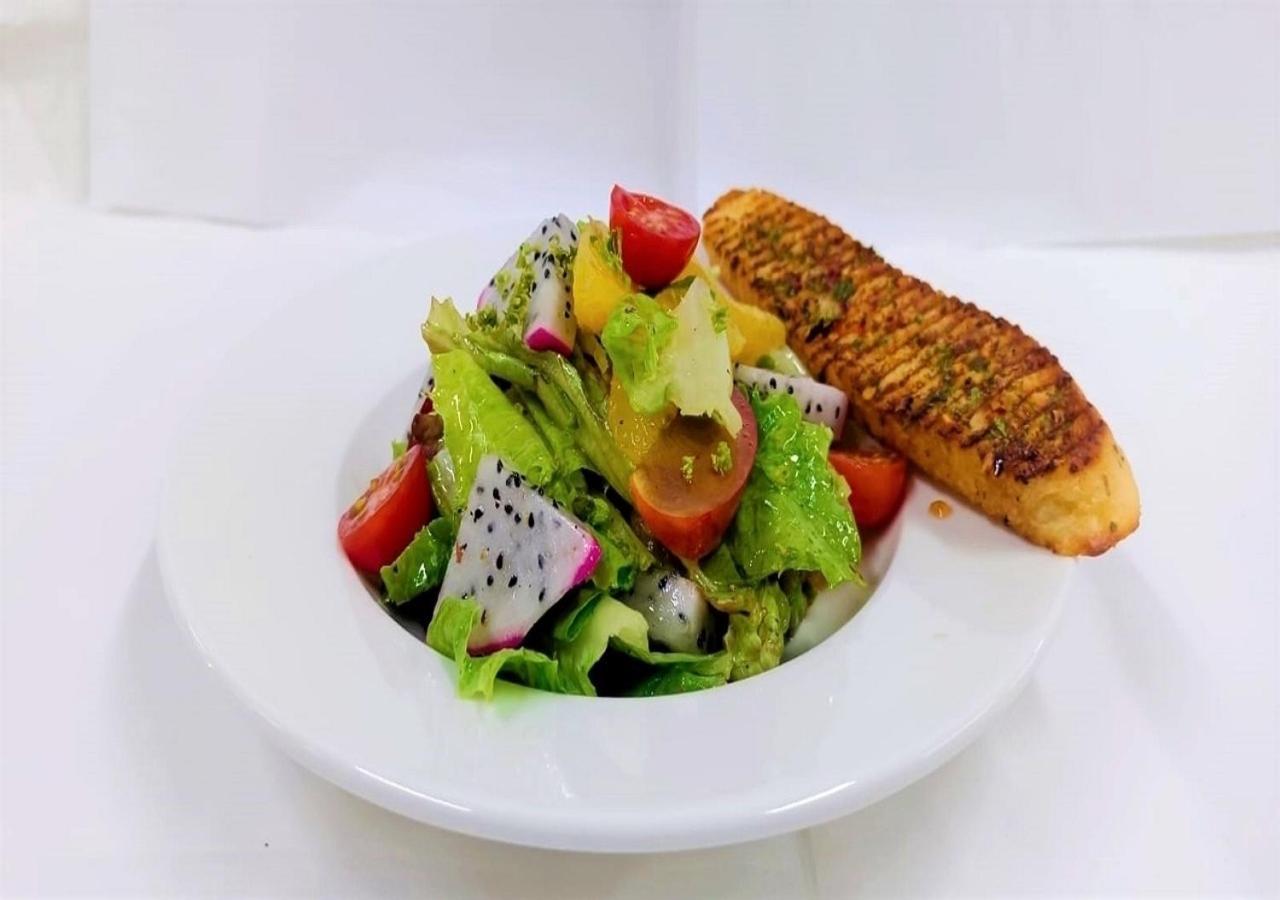 Siara Styles Amba Suites, กันตินาการ์ ภายนอก รูปภาพ