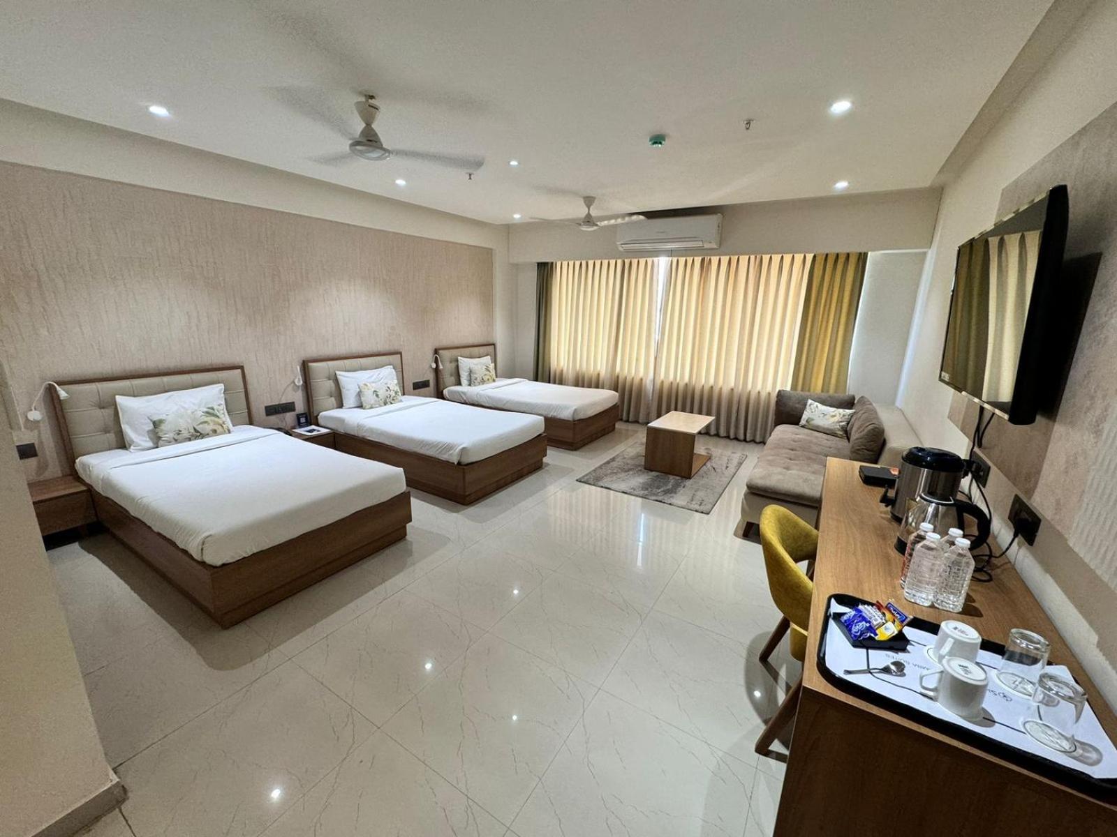 Siara Styles Amba Suites, กันตินาการ์ ภายนอก รูปภาพ