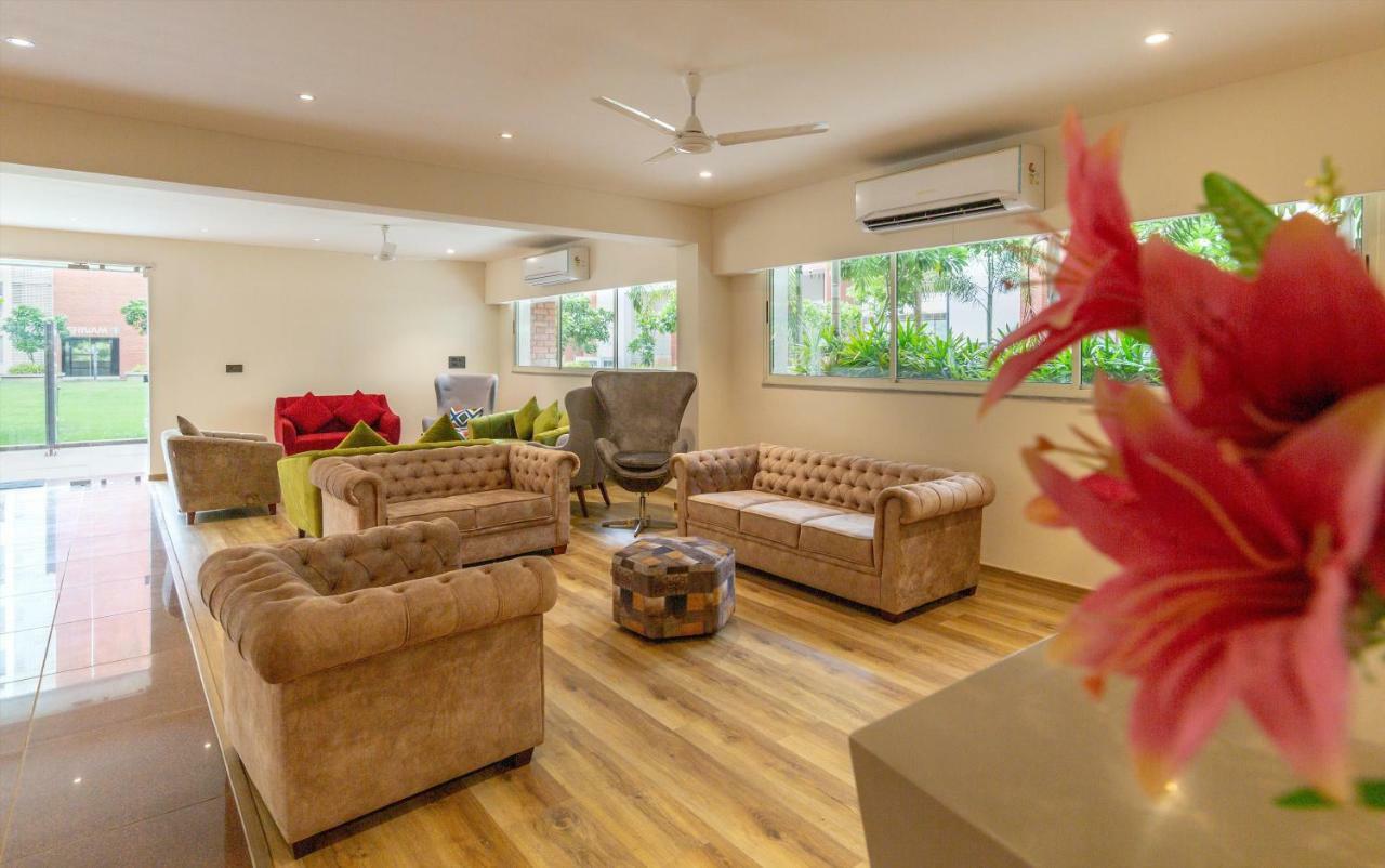 Siara Styles Amba Suites, กันตินาการ์ ภายนอก รูปภาพ